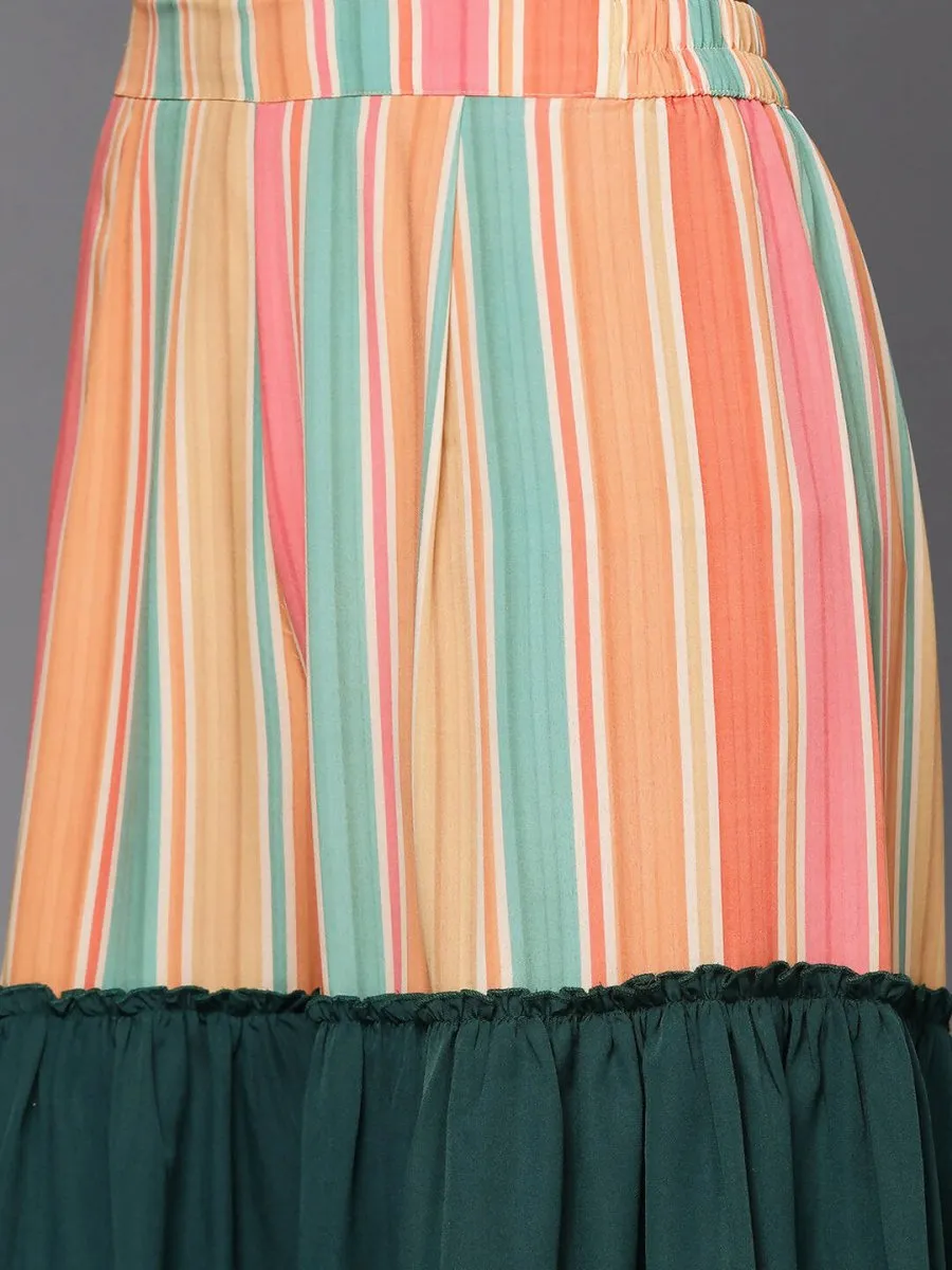 Ahalyaa Green Yoke Geometric Printed High Slit Sequinned Kurti with Sharara