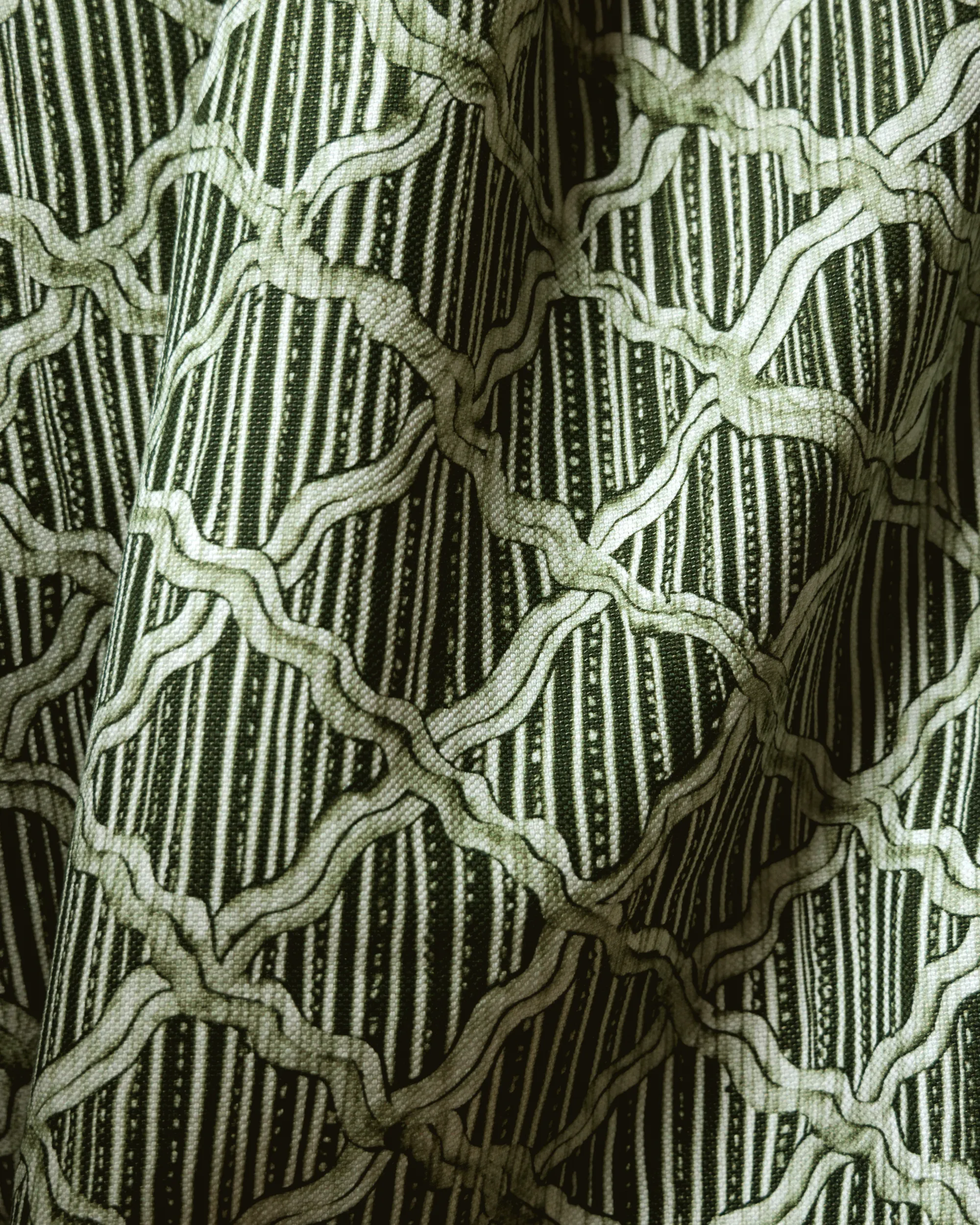 Carved Ogee Fabric in Forest Green
