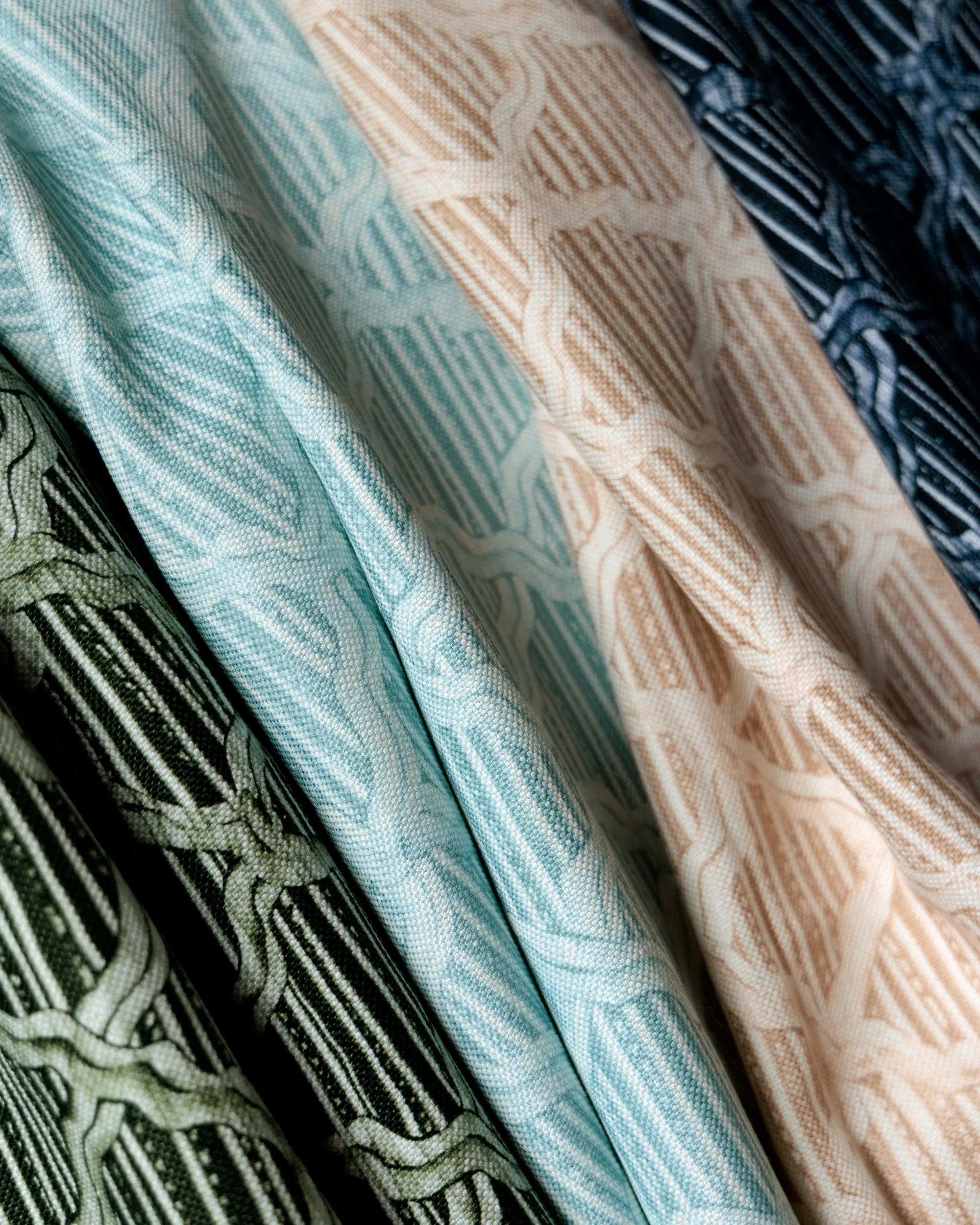 Carved Ogee Fabric in Forest Green