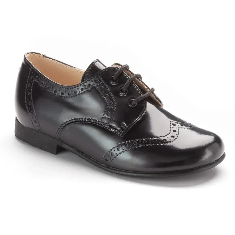 Classic Kids’ Black Wingtip Oxford Shoes with Brogue Detailing