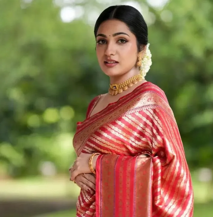 Panoply Red Soft Silk Saree With Dissemble Blouse Piece