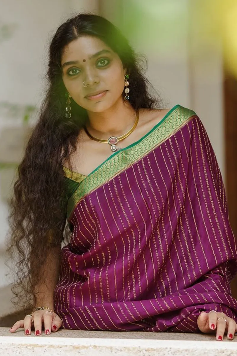 Propinquity Purple Soft Silk Saree With Exuberant Blouse Piece